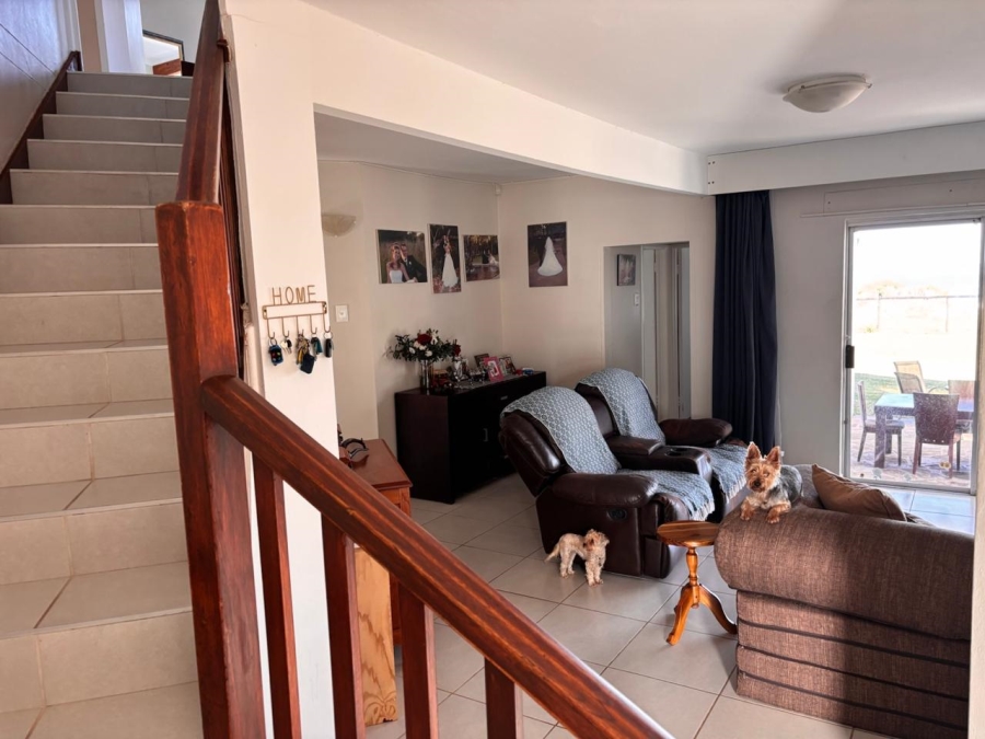 4 Bedroom Property for Sale in Jeffreys Bay Central Eastern Cape